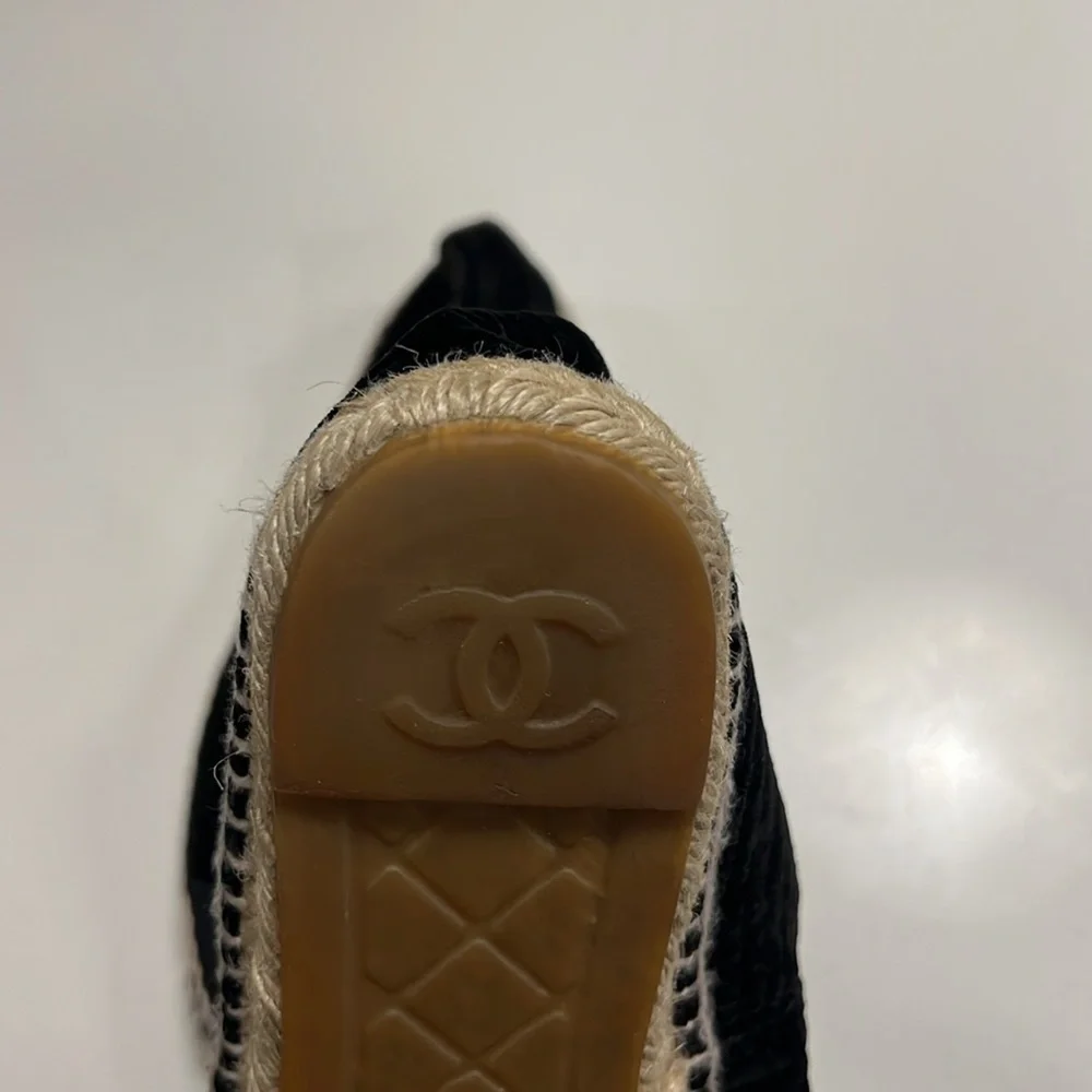 Chanel Interlocking CC Logo Velvet Espadrilles Black